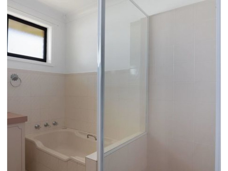 6 Fisher Road, Tamworth NSW 2340