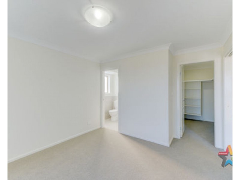 2/3 Francis Avenue, Tamworth NSW 2340