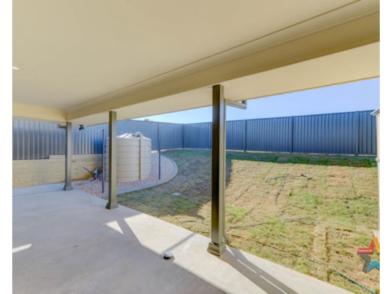 2/3 Francis Avenue, Tamworth NSW 2340