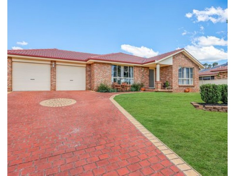 14 Minimbah Close, Tamworth NSW 2340