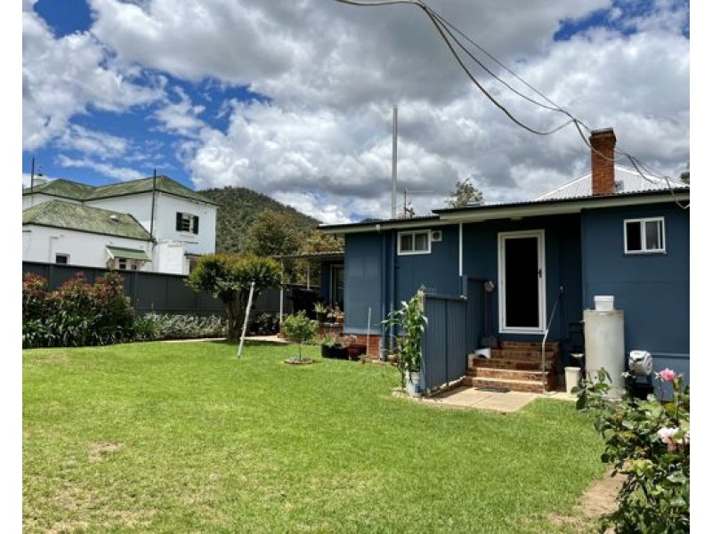 94 Fitzroy Street, Tamworth NSW 2340