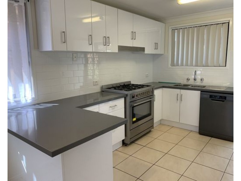 16 Angela Street, Tamworth NSW 2340