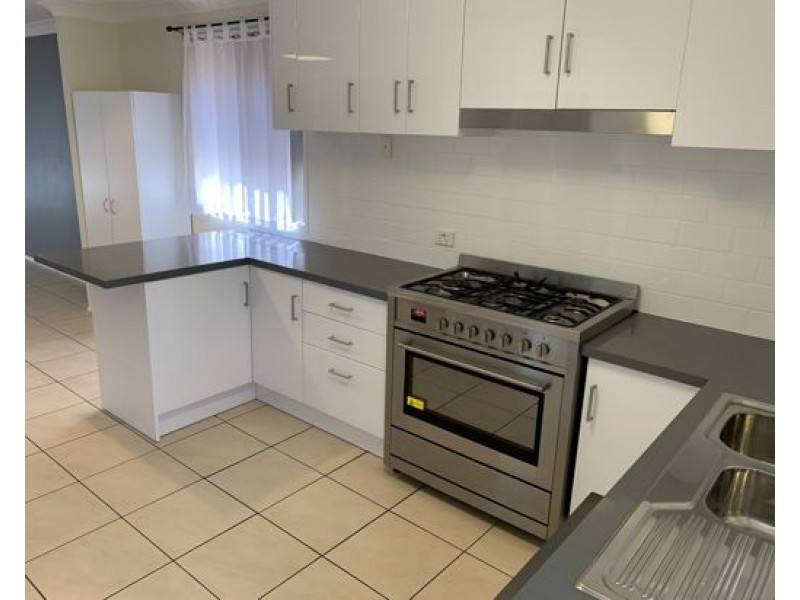 16 Angela Street, Tamworth NSW 2340