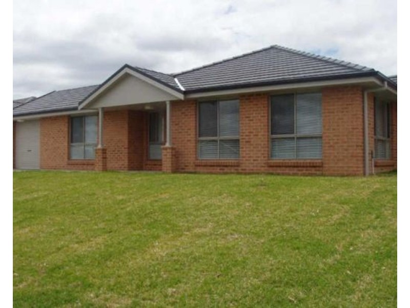 1/2 Minimbah Close, Tamworth NSW 2340