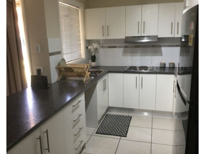 1/2 Minimbah Close, Tamworth NSW 2340