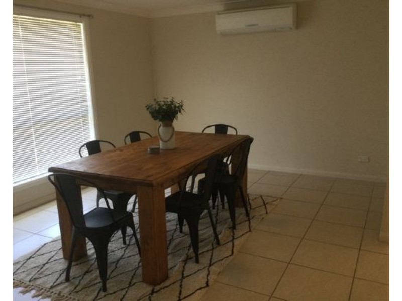 1/2 Minimbah Close, Tamworth NSW 2340