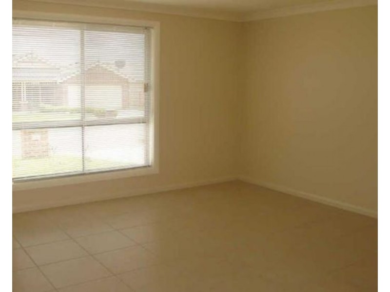 1/2 Minimbah Close, Tamworth NSW 2340