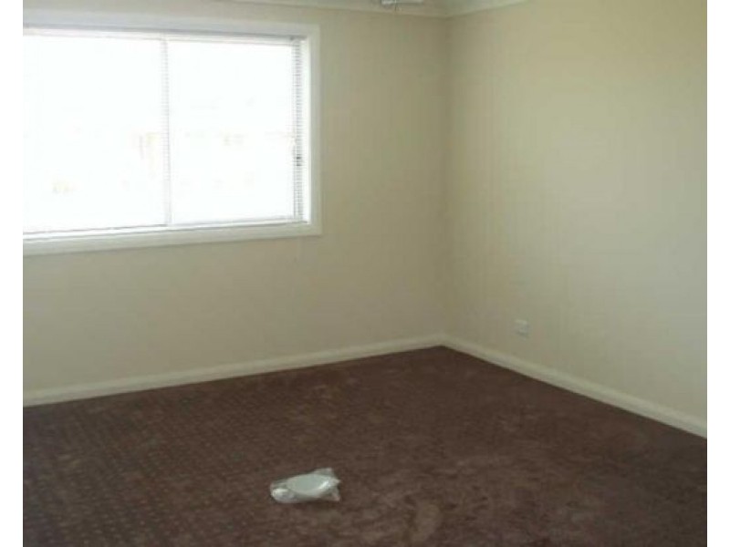 1/2 Minimbah Close, Tamworth NSW 2340