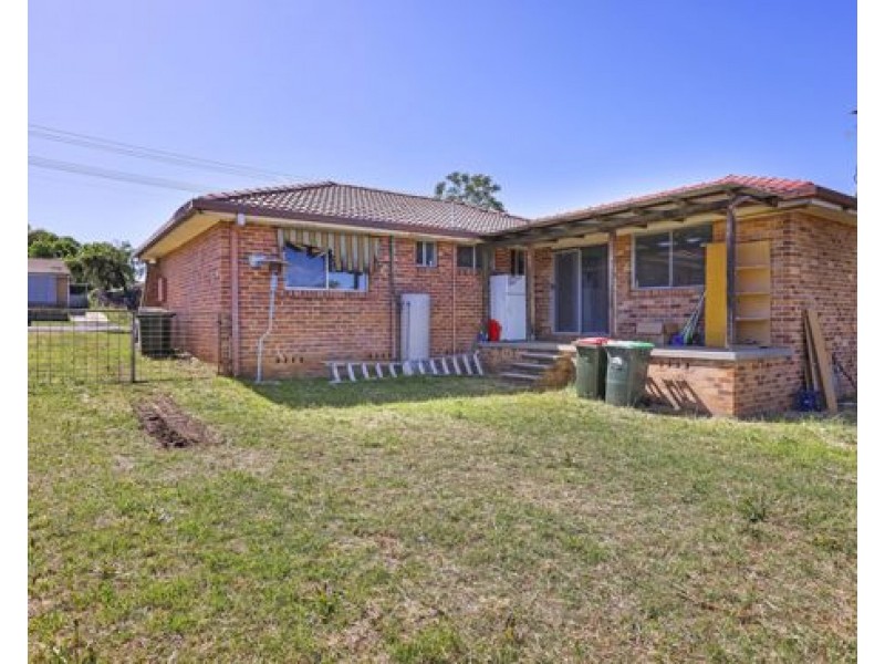 42 Quinn Street, Tamworth NSW 2340