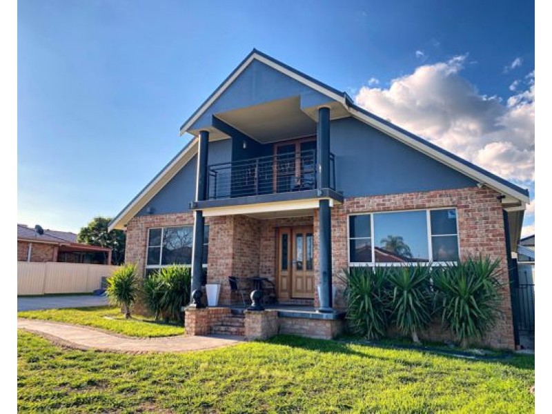 12 The Retreat, Tamworth NSW 2340