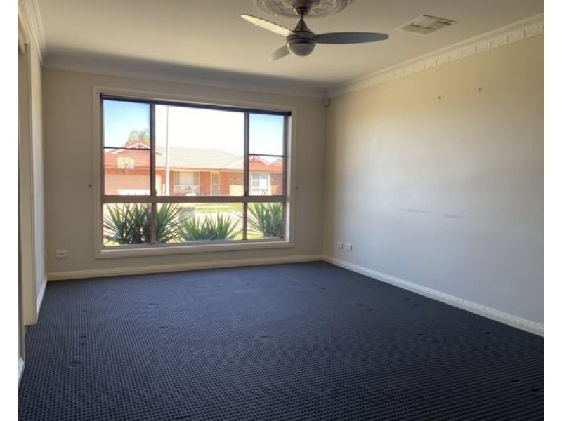 12 The Retreat, Tamworth NSW 2340