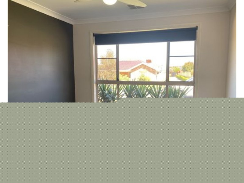 12 The Retreat, Tamworth NSW 2340