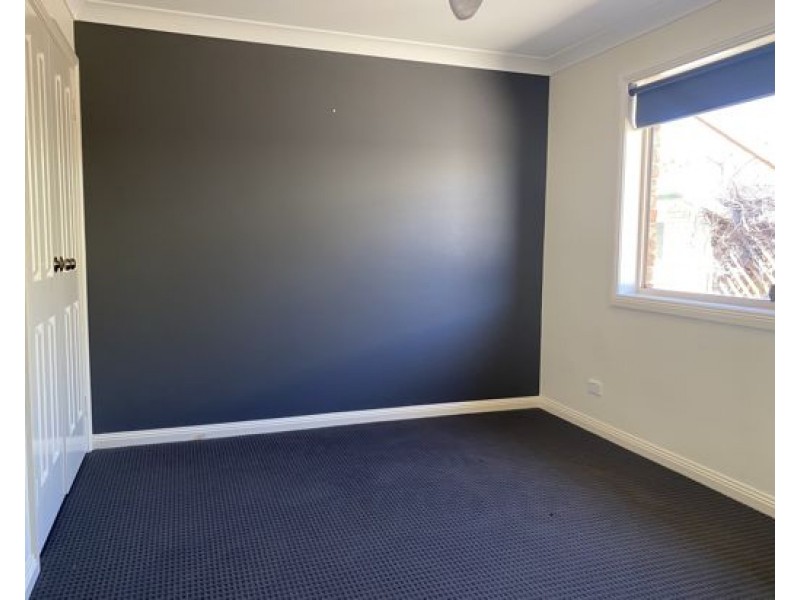 12 The Retreat, Tamworth NSW 2340