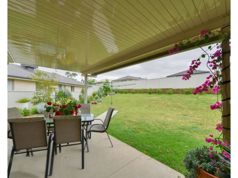 5 Sippel Close, Tamworth NSW 2340