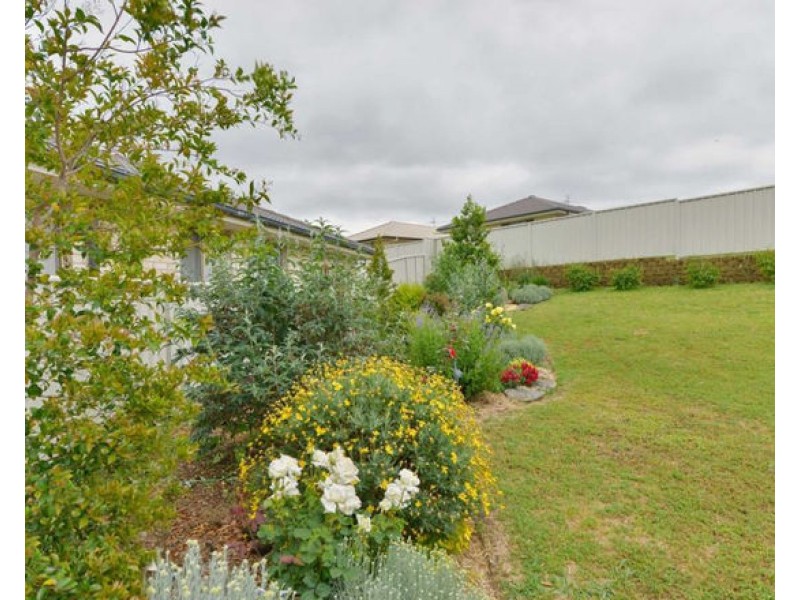 5 Sippel Close, Tamworth NSW 2340