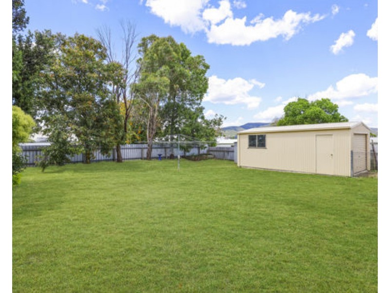 26 Woodstock Street, Tamworth NSW 2340