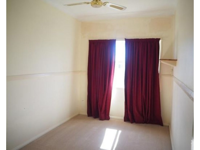 26 Woodstock Street, Tamworth NSW 2340