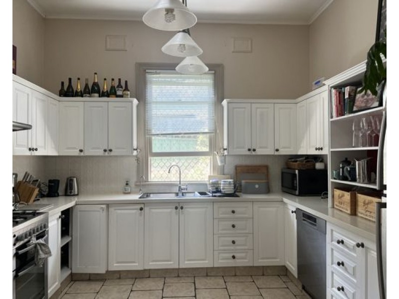 122 North Street, Tamworth NSW 2340