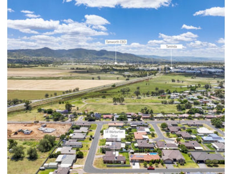 18 Warburton Drive, Tamworth NSW 2340
