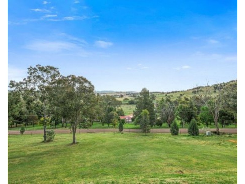 108 Stirling Road, Tamworth NSW 2340
