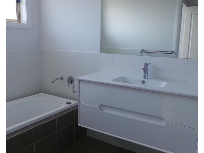 13 Kingham Street, Tamworth NSW 2340