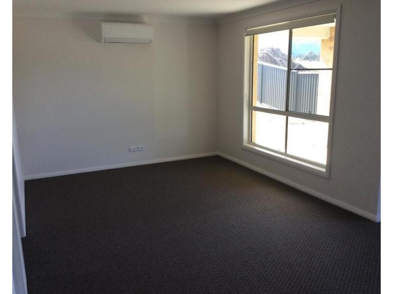 9 Barber Street, Tamworth NSW 2340