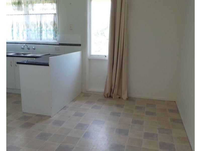 12 Ernest Street, Tamworth NSW 2340