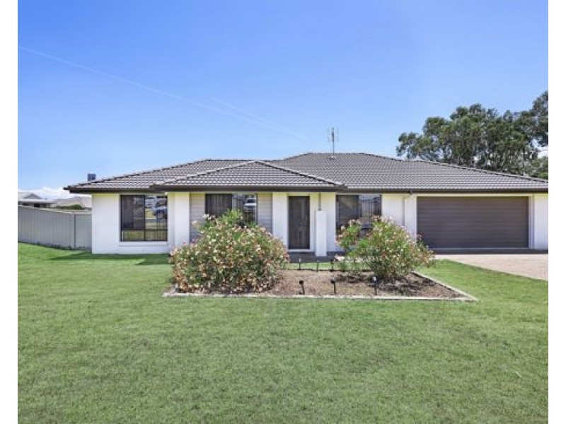 15 Mckinlay Place, Tamworth NSW 2340