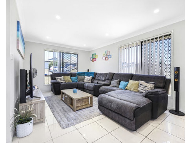 15 Mckinlay Place, Tamworth NSW 2340