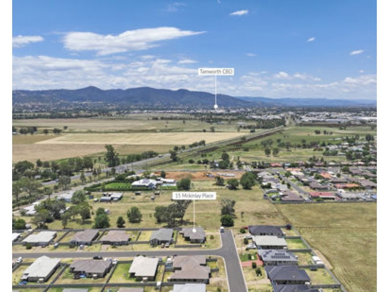15 Mckinlay Place, Tamworth NSW 2340