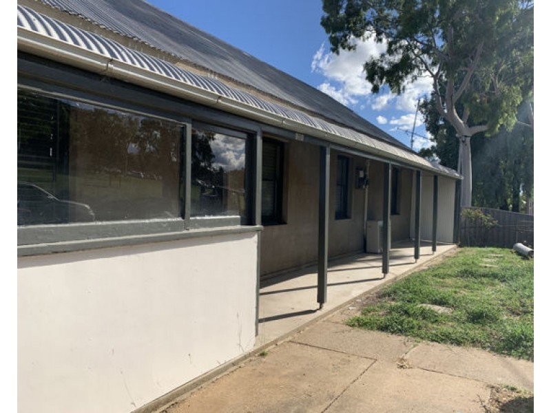 131 Johnston street, Tamworth NSW 2340