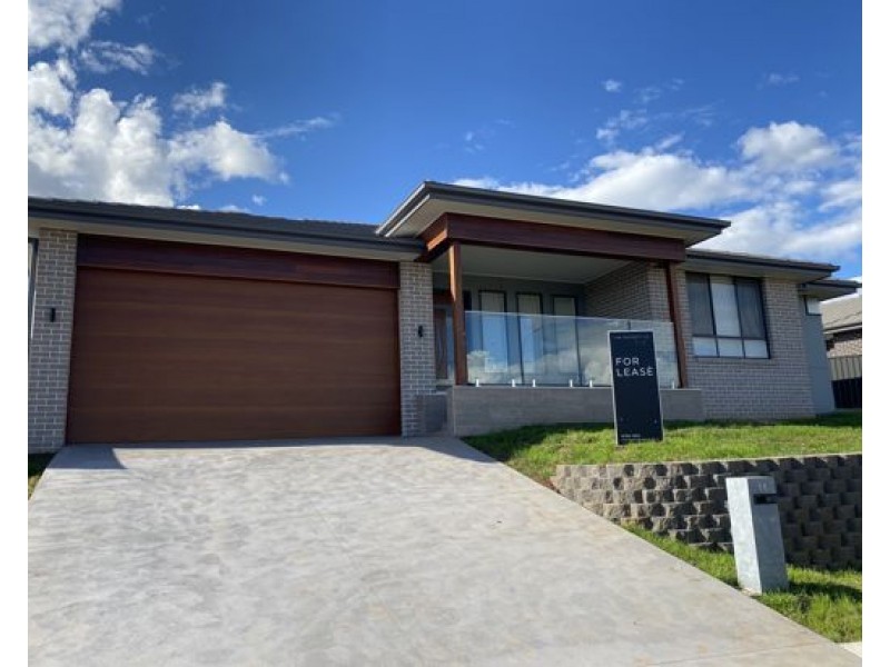 11 Conway Close, Tamworth NSW 2340