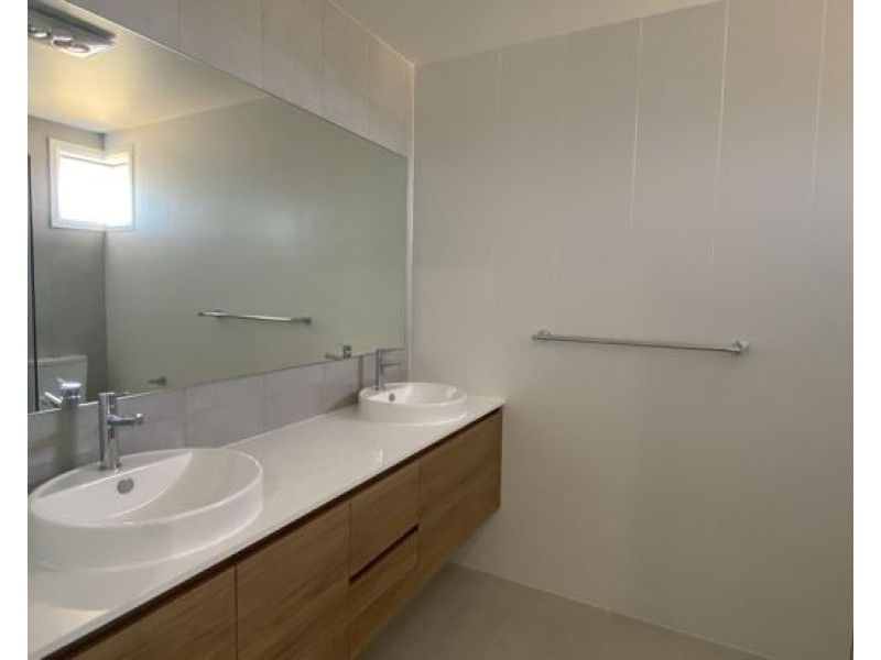 11 Conway Close, Tamworth NSW 2340