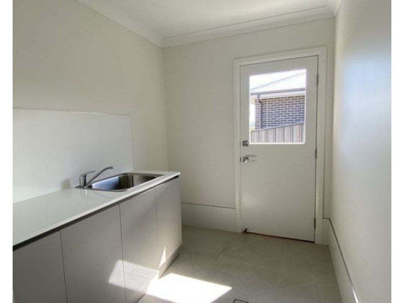 11 Conway Close, Tamworth NSW 2340