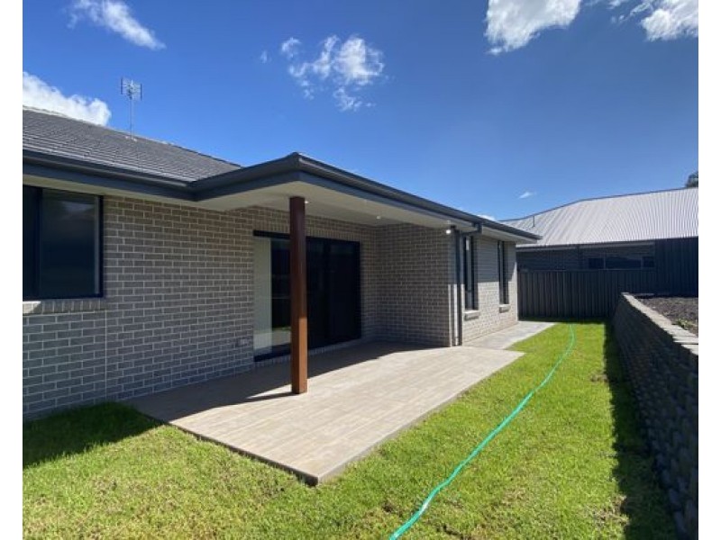 11 Conway Close, Tamworth NSW 2340