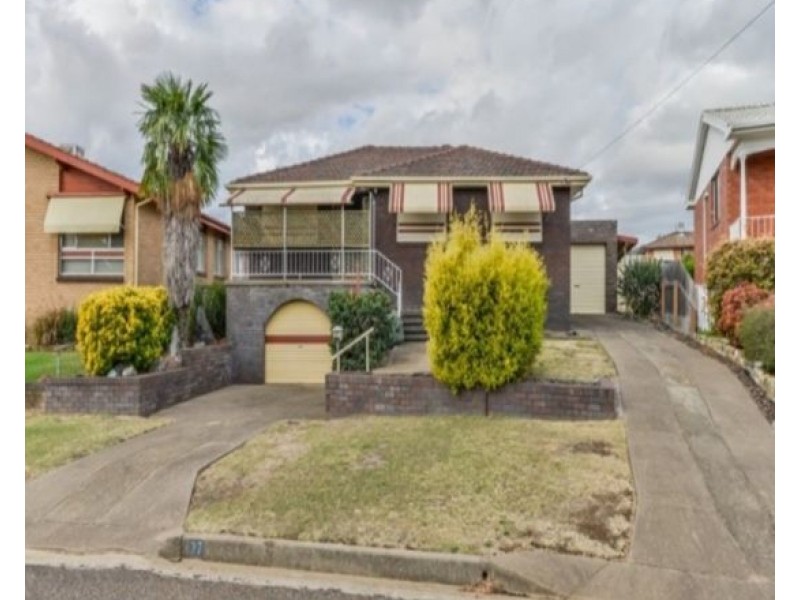 37 Jill Street, Tamworth NSW 2340