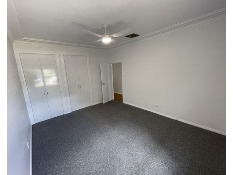 131 Piper Street, Tamworth NSW 2340