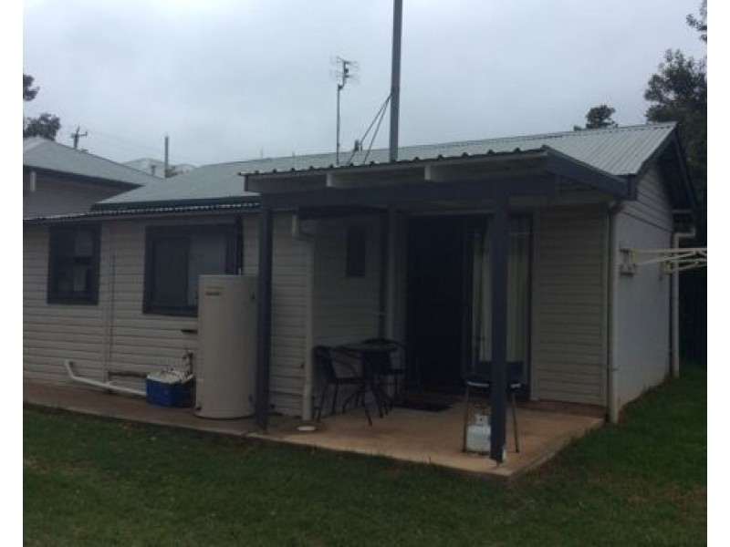 131 Piper Street, Tamworth NSW 2340