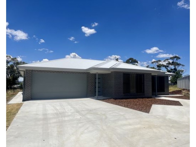 21 Mustang Close, Tamworth NSW 2340