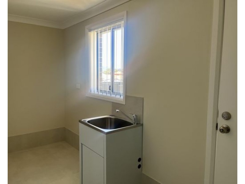 21 Mustang Close, Tamworth NSW 2340