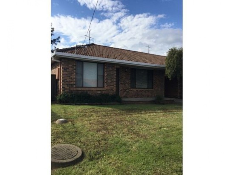 1/1 Cowper Close, Tamworth NSW 2340