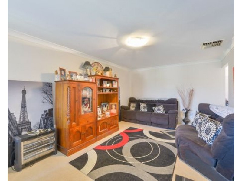 2 Tasman Place, Tamworth NSW 2340