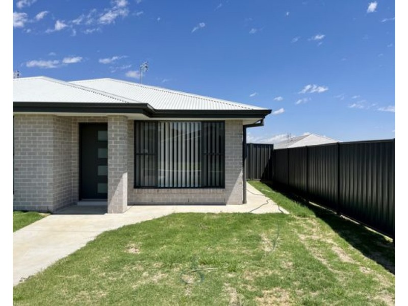 12a Jersey Close, Tamworth NSW 2340