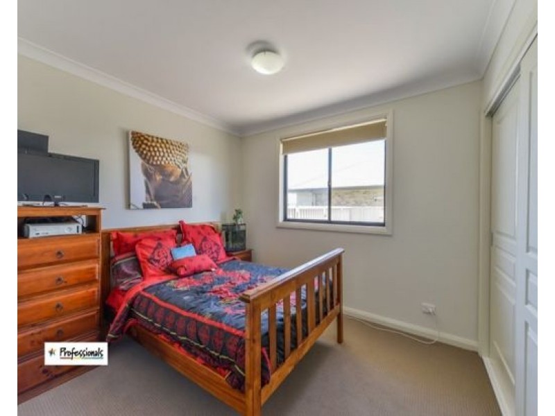 19 Carnegie Place, Tamworth NSW 2340
