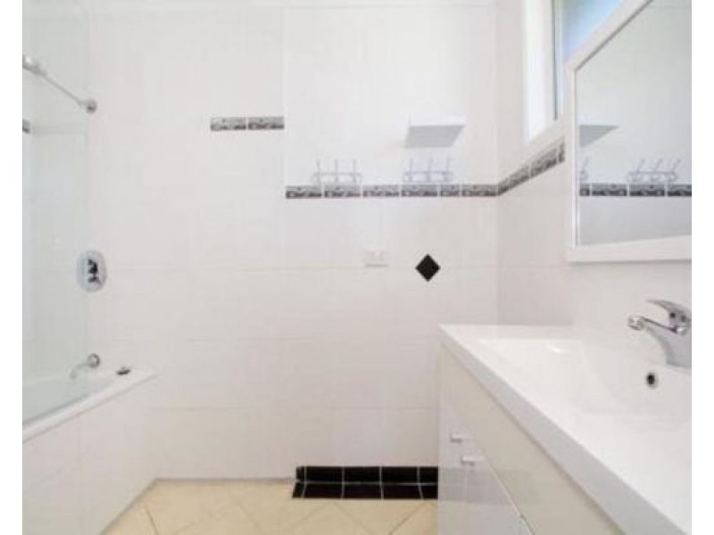 11 Boronia Drive, Tamworth NSW 2340