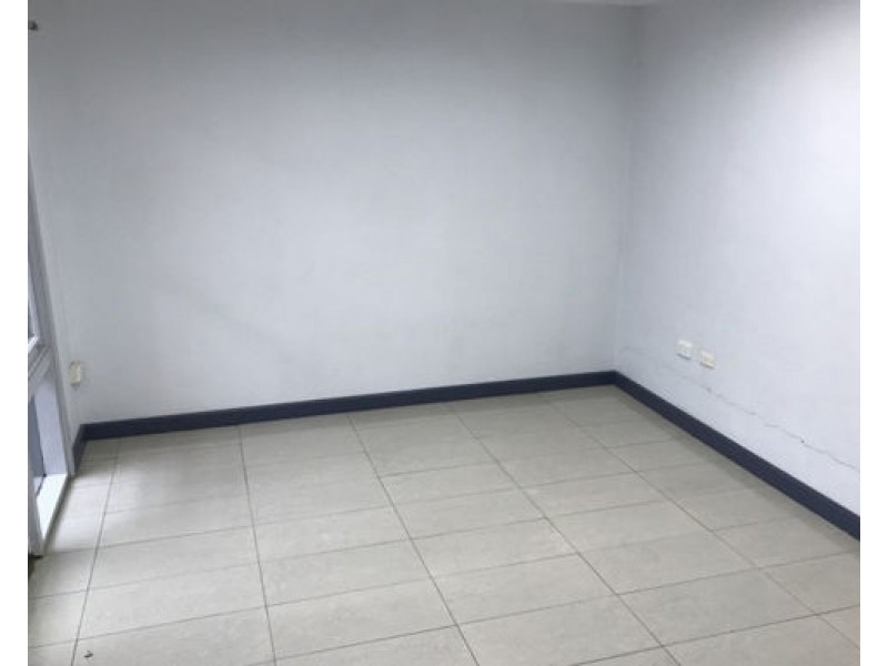Upstairs Flat 417-419 Peel Street, Tamworth NSW 2340