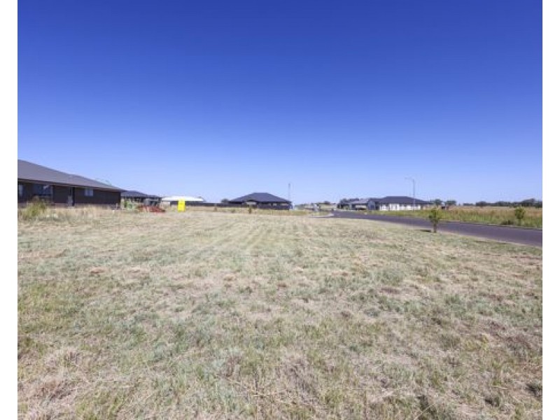 3 Fairymartin Lane, Tamworth NSW 2340