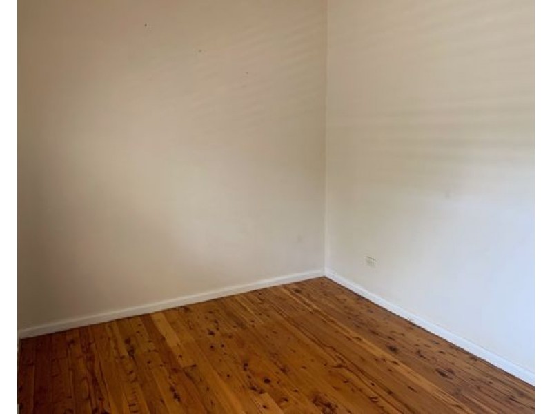 11 Hilton Street, Tamworth NSW 2340