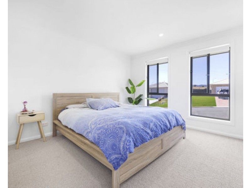 4 Tuscany Boulevard, Tamworth NSW 2340