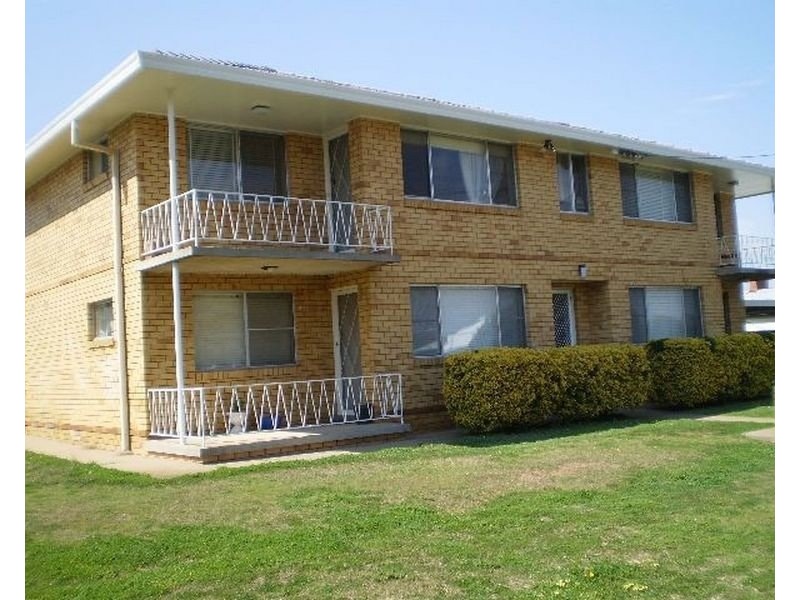 4/1 Oxley Street, Tamworth NSW 2340
